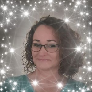 Meet your Posher, Cynthia